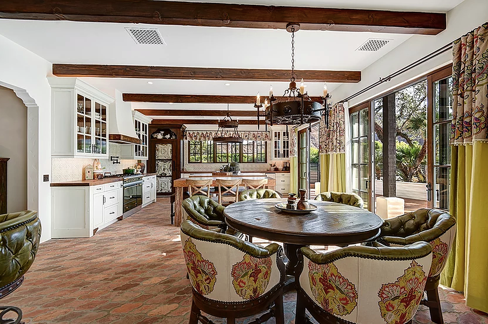 Vista House - Image 13